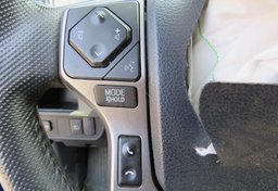 2018 Toyota Tacoma - Image 33