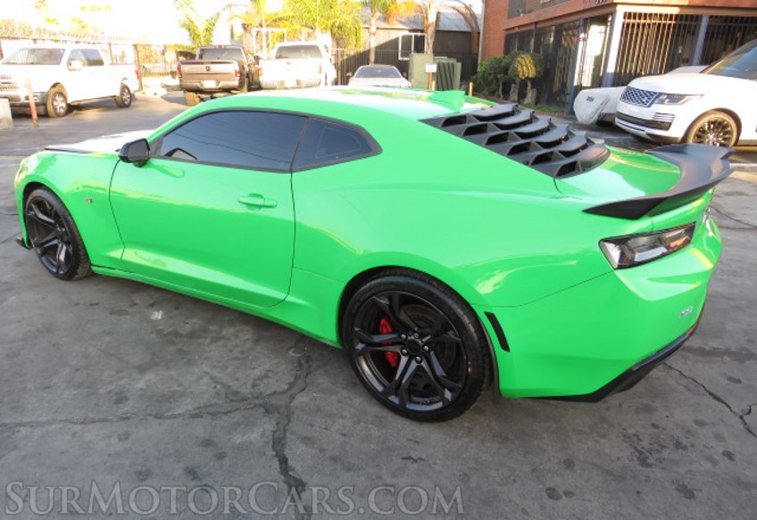 2017 Chevrolet Camaro - Image 10