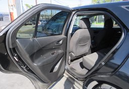 2018 Chevrolet Equinox - Image 25