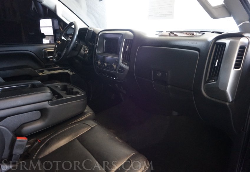 2017 Chevrolet Silverado 2500HD - Image 29