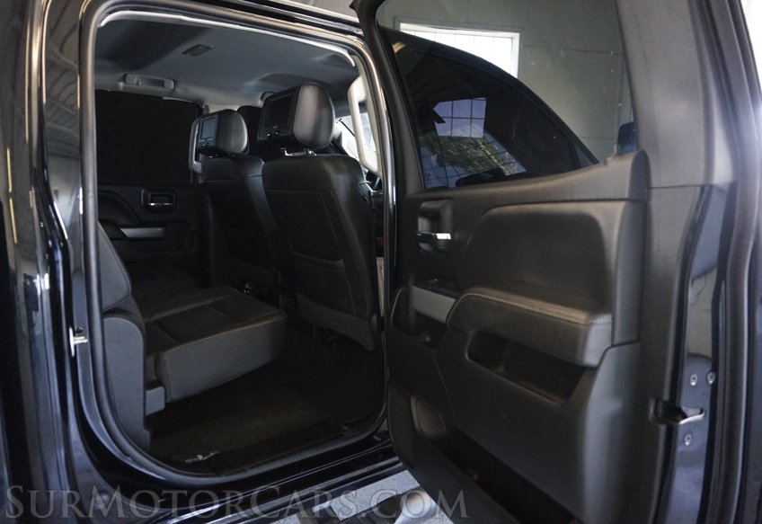 2017 Chevrolet Silverado 2500HD - Image 31