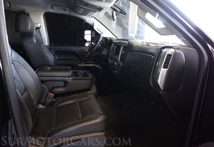 2017 Chevrolet Silverado 2500HD - Image 25