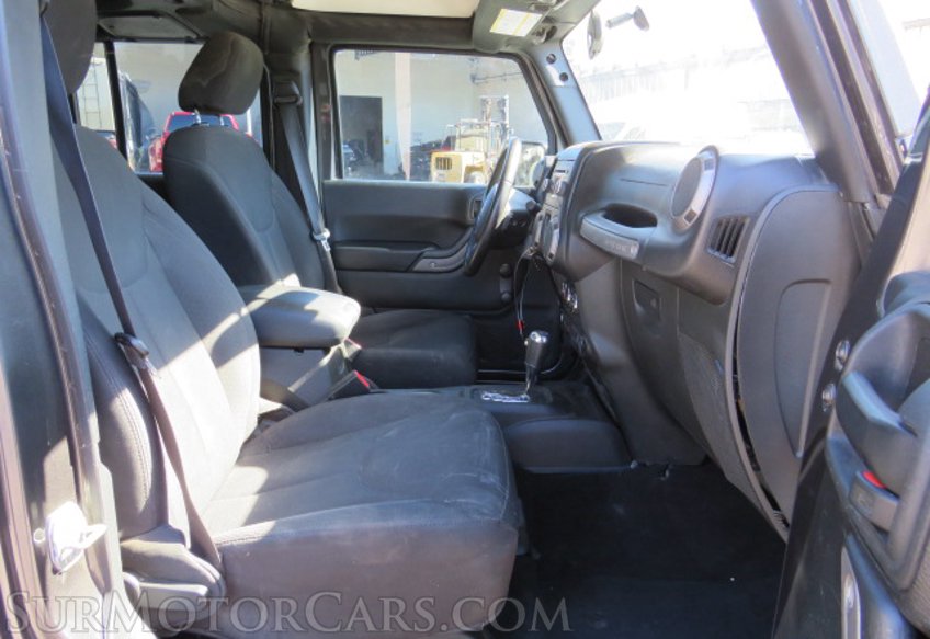 2017 Jeep Wrangler Unlimited - Image 22