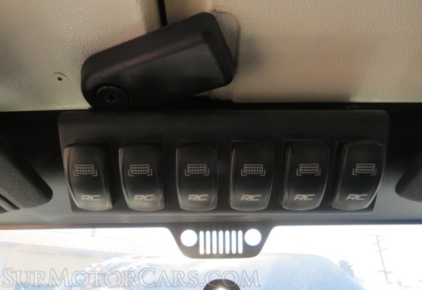 2017 Jeep Wrangler Unlimited - Image 40