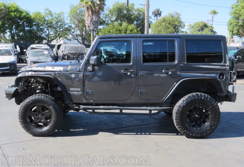 2017 Jeep Wrangler Unlimited - Image 5