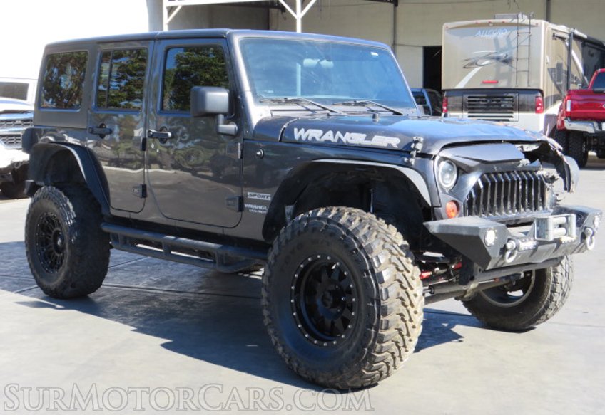 2017 Jeep Wrangler Unlimited - Image 3