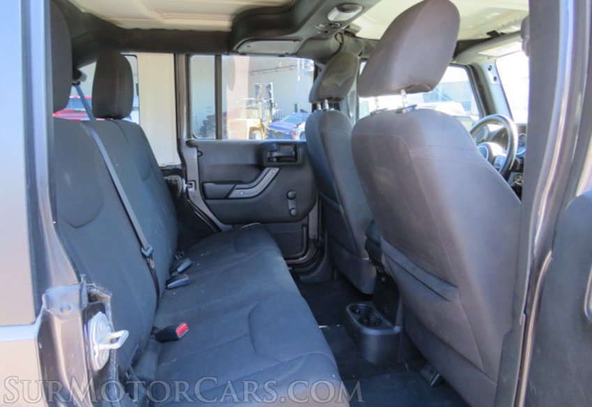 2017 Jeep Wrangler Unlimited - Image 28