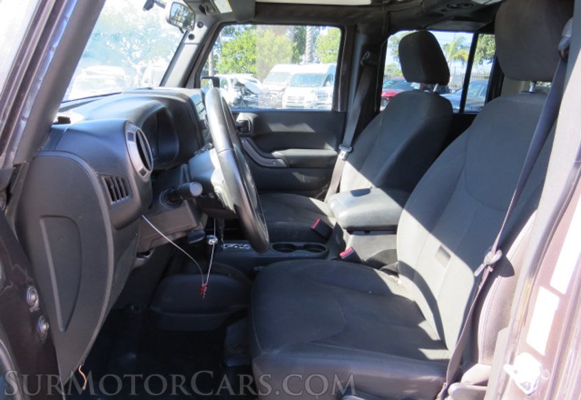 2017 Jeep Wrangler Unlimited - Image 21