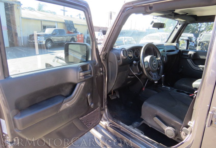 2017 Jeep Wrangler Unlimited - Image 19