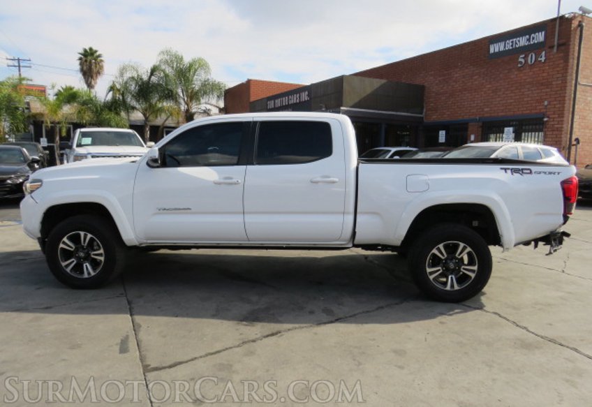 2018 Toyota Tacoma - Image 11