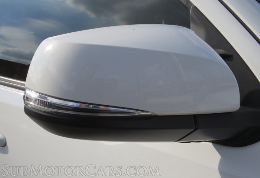 2018 Toyota Tacoma - Image 16