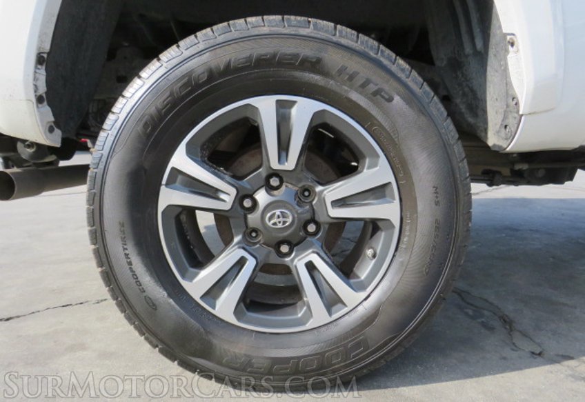 2018 Toyota Tacoma - Image 17