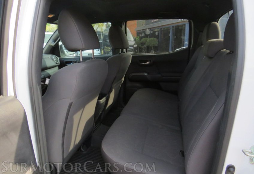 2018 Toyota Tacoma - Image 31