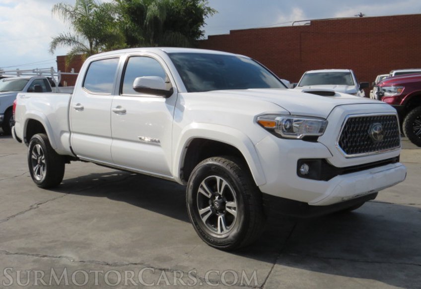 2018 Toyota Tacoma - Image 3