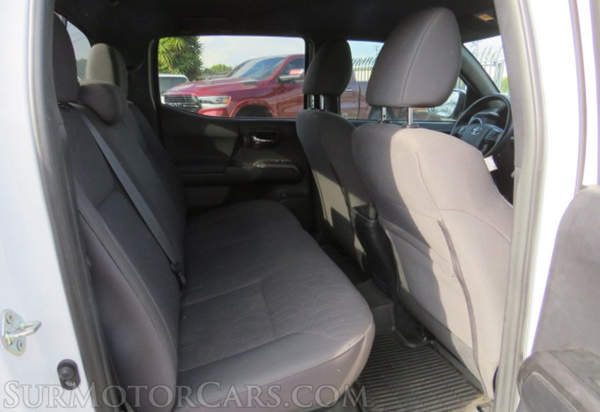 2018 Toyota Tacoma - Image 32