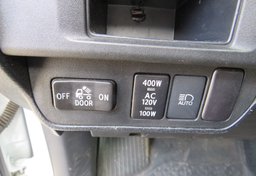 2018 Toyota Tacoma - Image 40