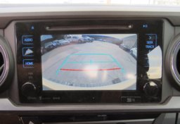 2018 Toyota Tacoma - Image 44