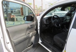 2018 Toyota Tacoma - Image 21