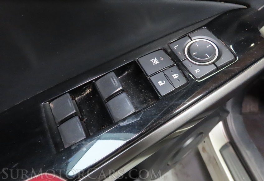 2021 Lexus IS 300 - Image 45