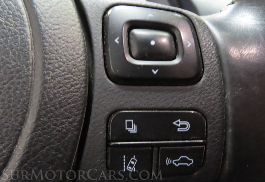 2021 Lexus IS 300 - Image 34