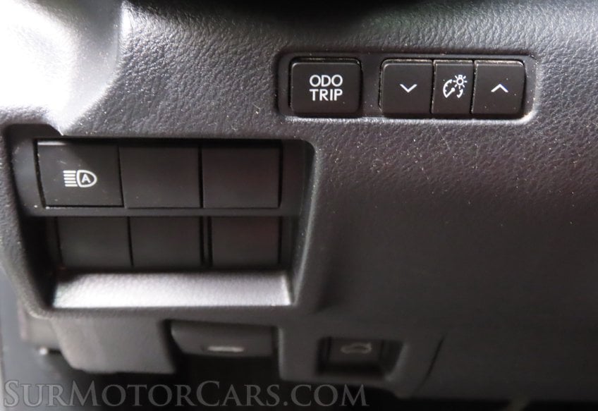 2021 Lexus IS 300 - Image 42