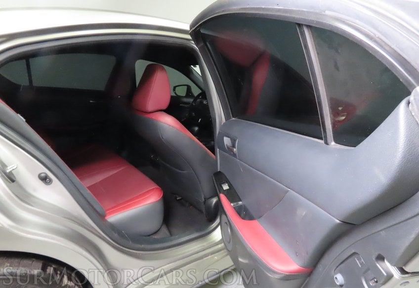 2021 Lexus IS 300 - Image 22