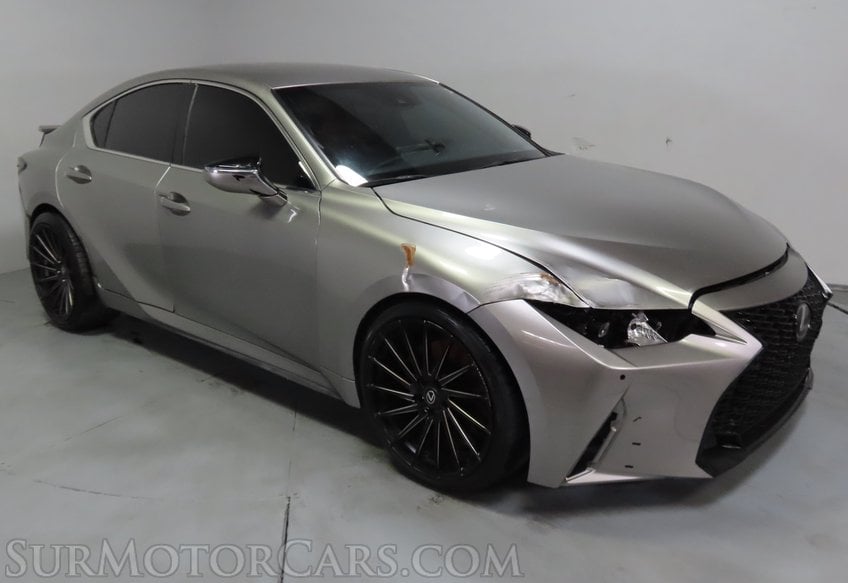 2021 Lexus IS 300 - Image 2
