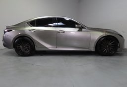 2021 Lexus IS 300 - Image 10