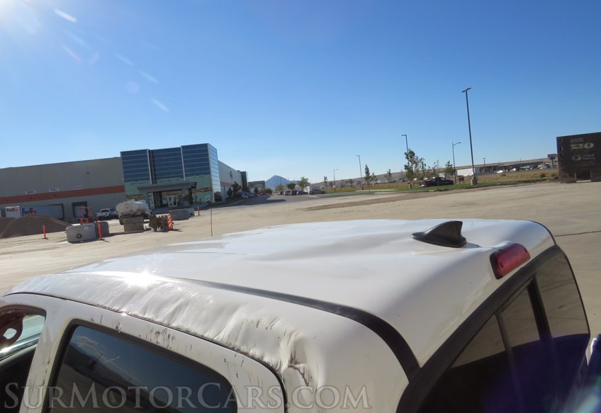 2015 Toyota Tacoma - Image 13