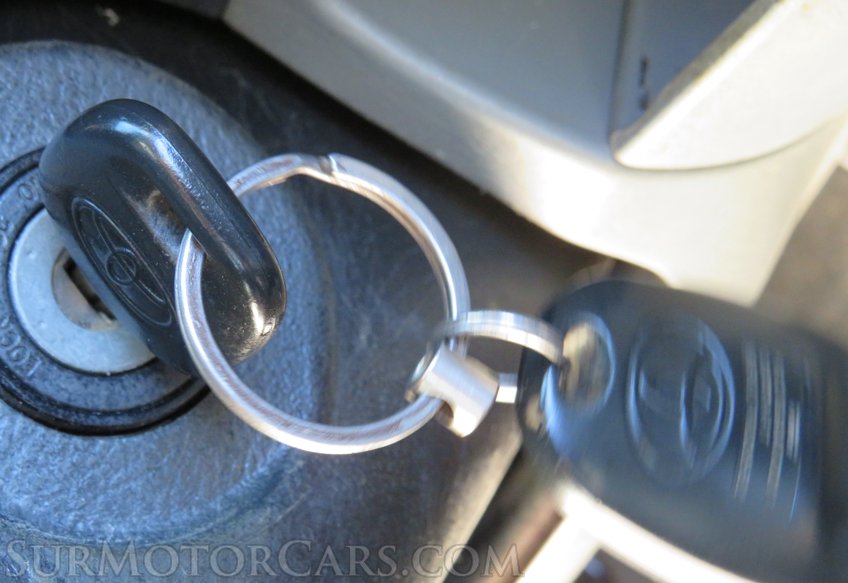 2015 Toyota Tacoma - Image 40