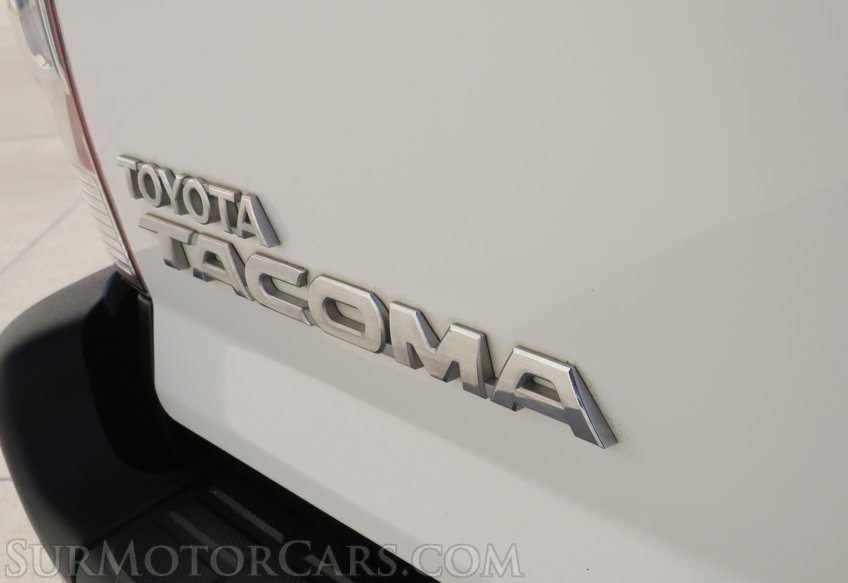 2015 Toyota Tacoma - Image 19