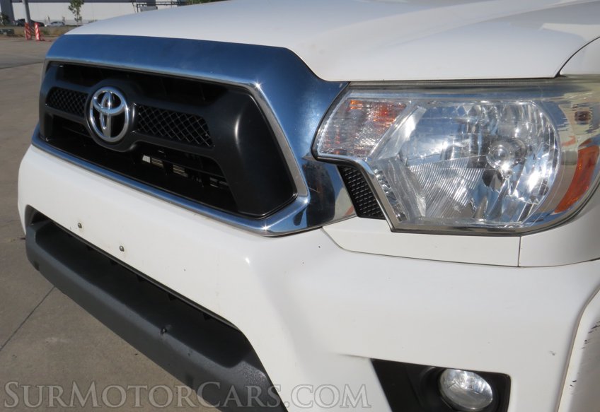 2015 Toyota Tacoma - Image 14