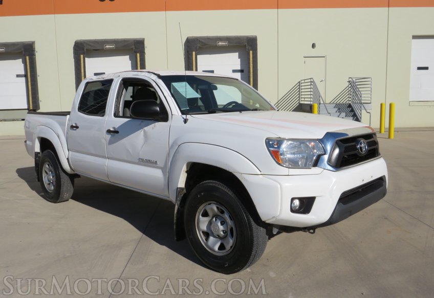 2015 Toyota Tacoma - Image 4