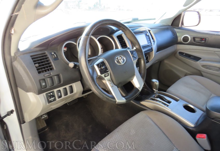 2015 Toyota Tacoma - Image 26