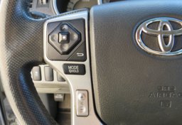 2015 Toyota Tacoma - Image 30