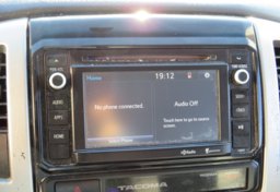 2015 Toyota Tacoma - Image 37