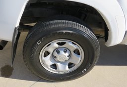 2015 Toyota Tacoma - Image 44