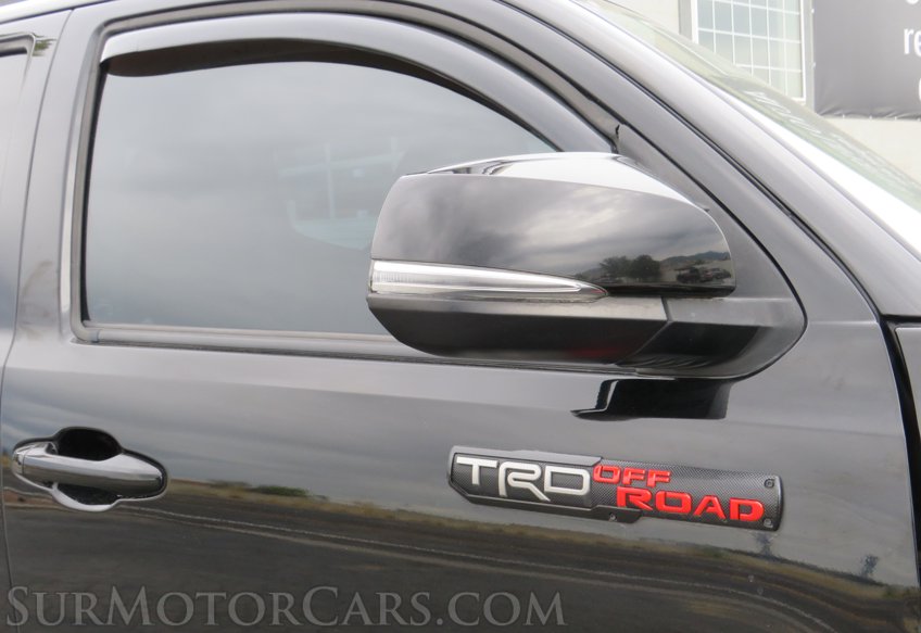 2017 Toyota Tacoma - Image 17