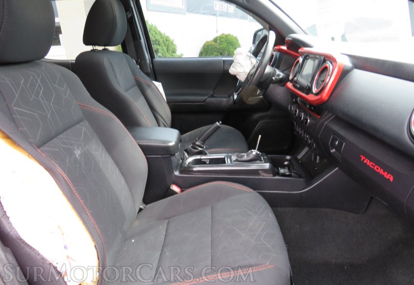 2017 Toyota Tacoma - Image 31