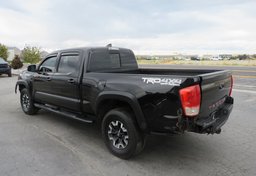 2017 Toyota Tacoma - Image 7