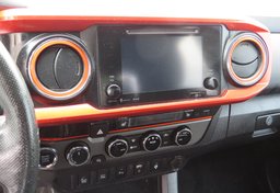 2017 Toyota Tacoma - Image 39