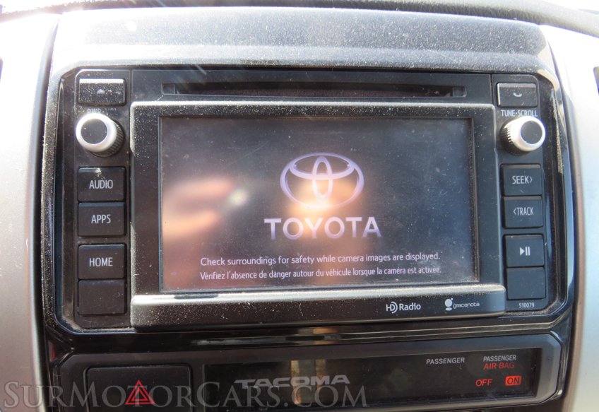 2015 Toyota Tacoma - Image 29