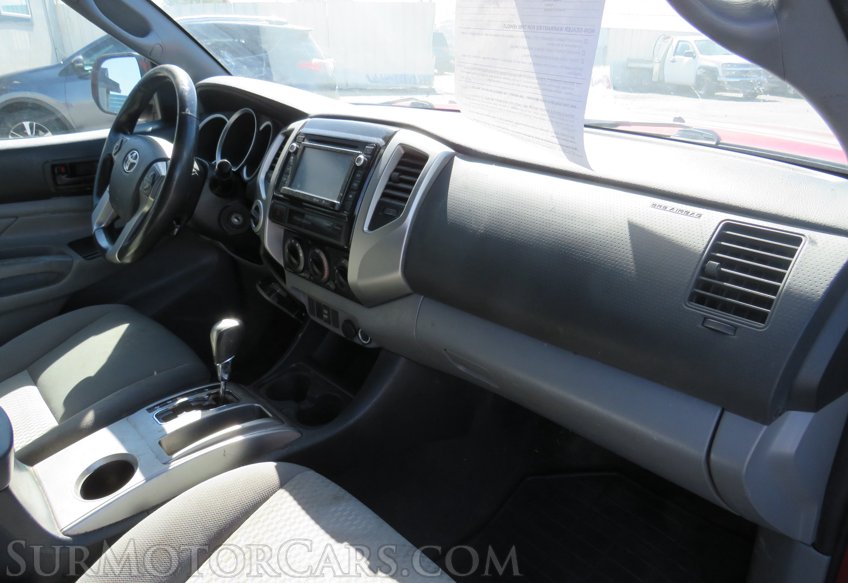 2015 Toyota Tacoma - Image 19