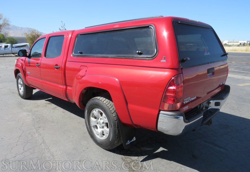 2015 Toyota Tacoma - Image 7