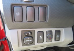 2015 Toyota Tacoma - Image 35