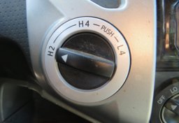 2015 Toyota Tacoma - Image 34