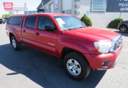 2015 Toyota Tacoma - Image 2