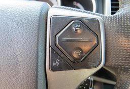 2015 Toyota Tacoma - Image 28