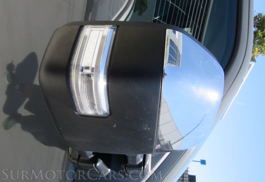 2022 Ford Super Duty F-350 DRW - Image 25