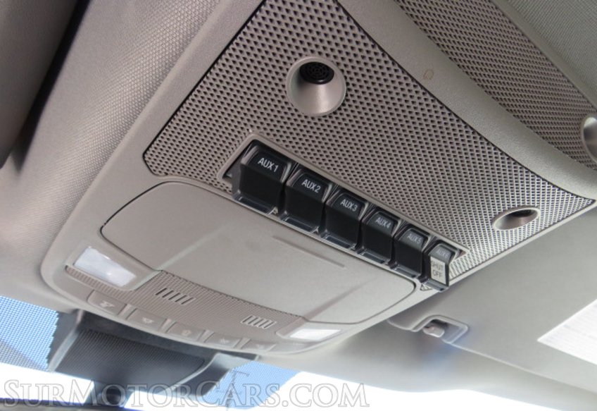 2022 Ford Super Duty F-350 DRW - Image 46